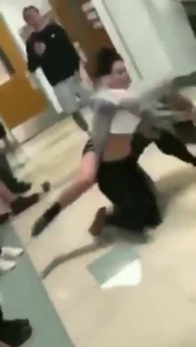 Thick white girl knows some takedowns