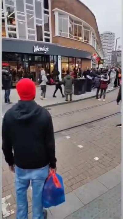 Opening day of Wendy's in Croydon