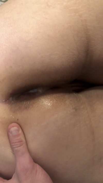 Love feeling my asshole pumped full!
