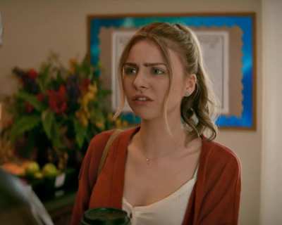 Maddie Phillips in Teenage Bounty Hunters [S1E2-2020]