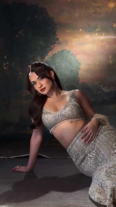 Avneet Kaur's Diwali Transition - IG- November 2025