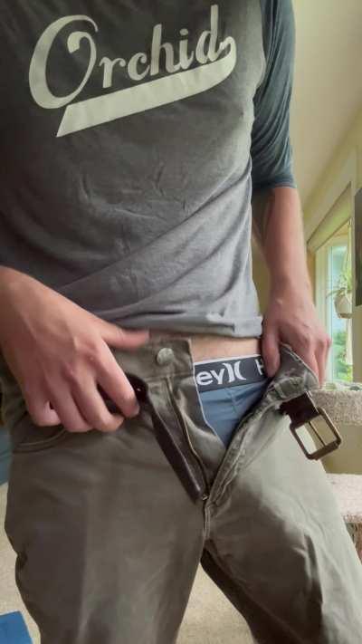 The outline in these pants is stuuuupid