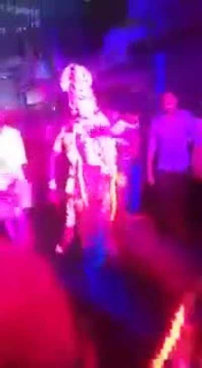 Enna kodumai Saravanan idhu? (sound on)