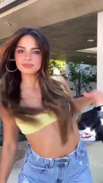 Upvote For her Dance
