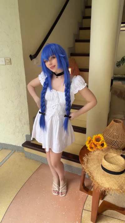 Summer Roxy cosplay