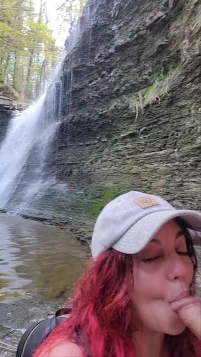 who doesnt like to chase waterfalls 🤤
