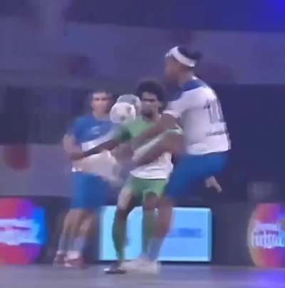 Imagine turning up to play Futsal and Ronaldinho is there 😅