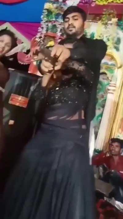 HMC while I show you my interpretive dance at this wedding.