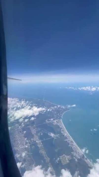 Atlas V rocket launch from a plane window (Credit: Mathew Palmer)