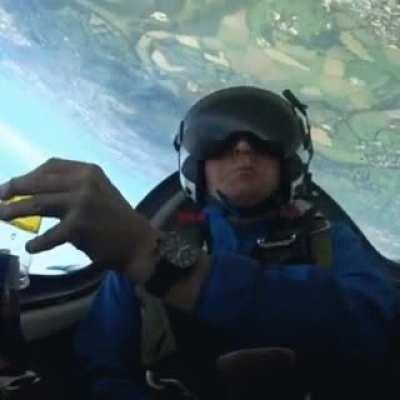 How you pour your own RedBull during an aileron roll?
