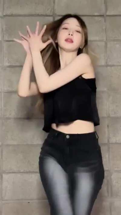 Rocket Punch - Yeonhee & Suyun