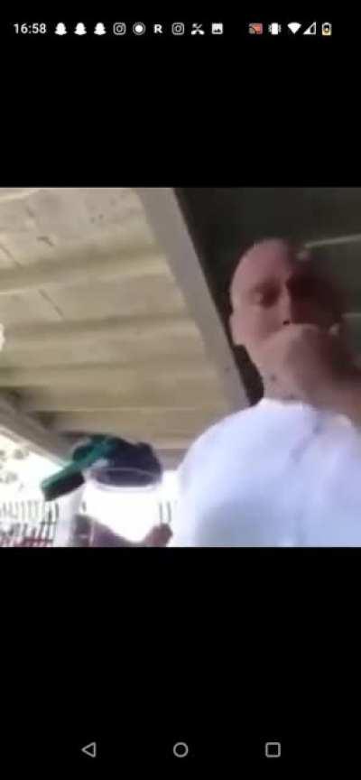 Dumbass tries to smoke a pepper