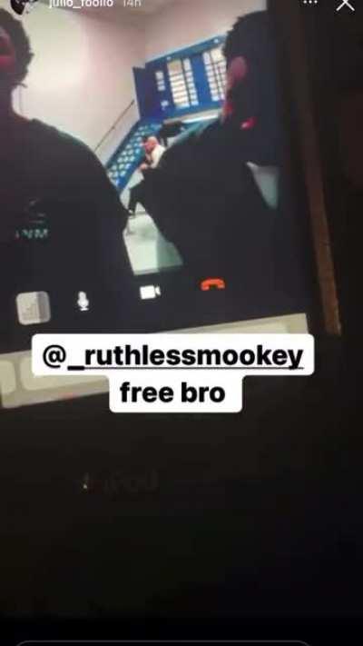 Free dem booooyuuuuuss 😫