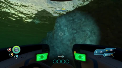 [NO SPOILER] This was yesterday, note to everyone YOU HEAR A NOISE ASSUME ITS RIGHT BEHIND YOU! Don't look 😂😂 P.S. I now need to save my Seamoth because of this 😂😂