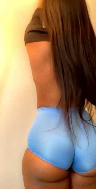 Andrea Get her Free F0lder Below👇