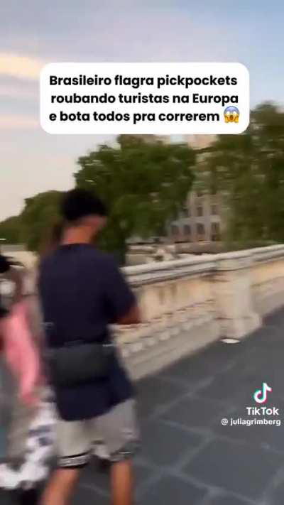 O que acontece quando tentam roubar um carioca na Europa