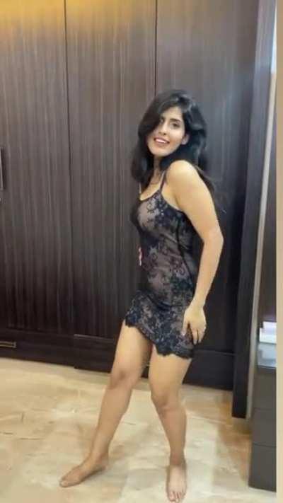 Aayushi Malik (New)