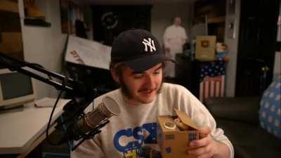 Jschlatt got a piggybank