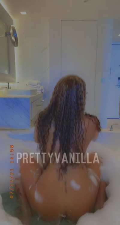 How fast do you think I could make you cum?💦