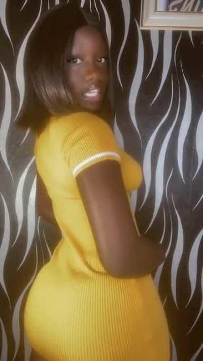 Yellow SUNSHINE ☀️