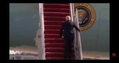 Joe listens to Nights for the first time