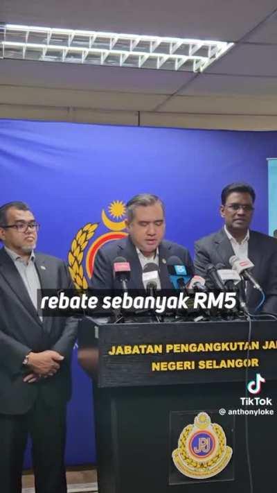 Anthony Loke: RM5 rebate if you choose digital license