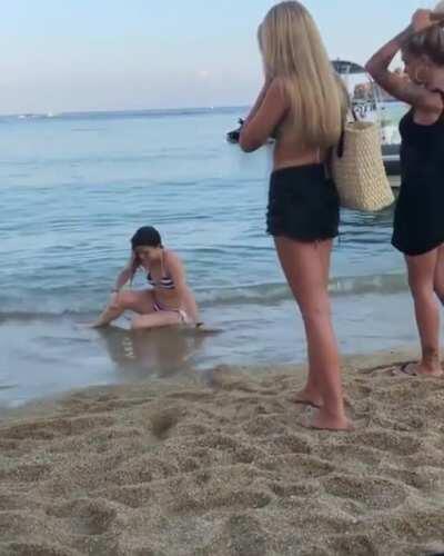 HMC I’m going for a swim!