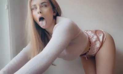 My neighbors caught me humping my wall so I hope the video makes up for my embarrassment ._.