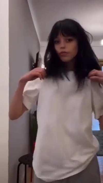 The prettiest girl on earth 😍