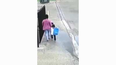 So I saw a post that said screenplay sounded like the shot on iphone meme so, I made something. (This is my first time, sorry if it's a lil off-sync)