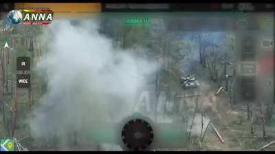 RU POV - Russian tank fires at ukrainian ATGM-team camp in Kreminna forests [48.962049, 38.196530]