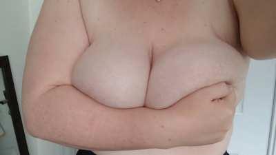 Cover my tits in warm cum
