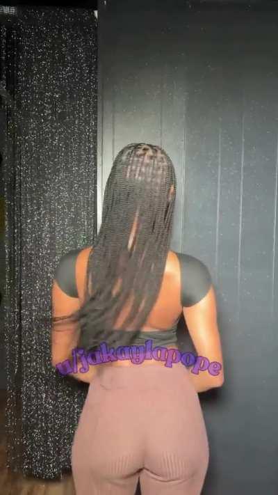 Just got new braids! I KNOW!! 💋