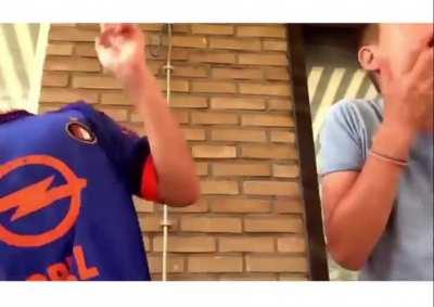 So much chaos in 10 second.