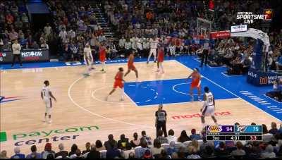 [Highlight] Hometown hero Austin Reaves with the casual 4 point play