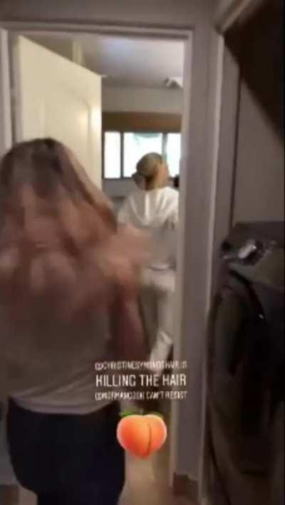 Kaley Cuoco's tight booty should be fucked hard