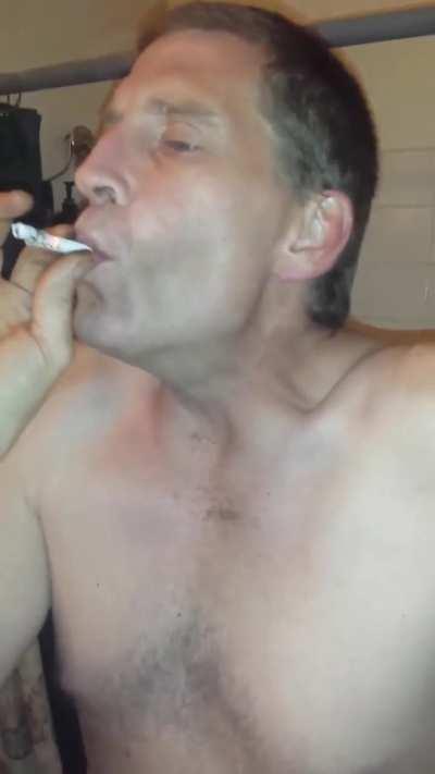 Really cravin' for that nic fix 🚬