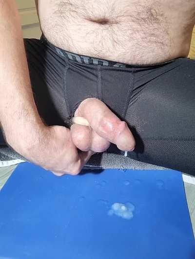 Riding prostate vibrator to long hands free cumshot 