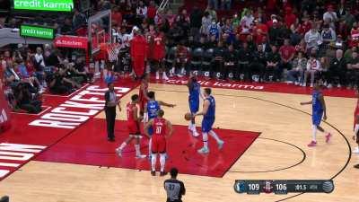 [Highlight] Luka out jumping Kevin Porter Jr before icing the game on the free throw line