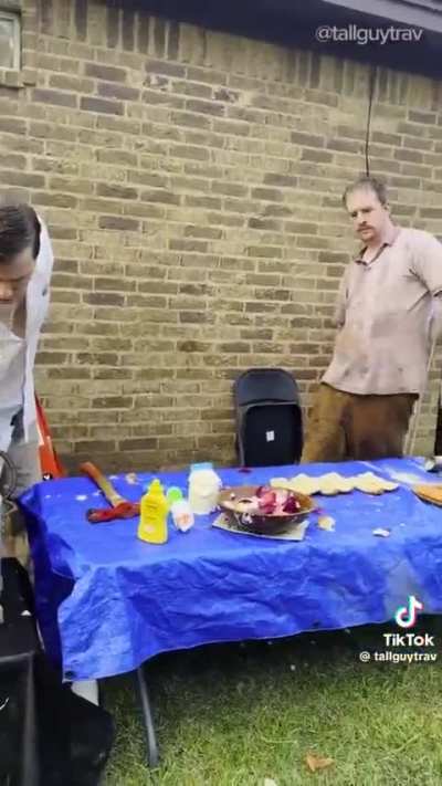 Dudes do hot dogs but in Indian street food style.