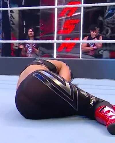 Bayley 🍑