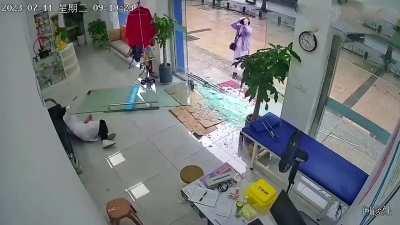 A chinese glass door