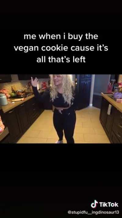 Someone take her wifi away. Please, I'm begging you.