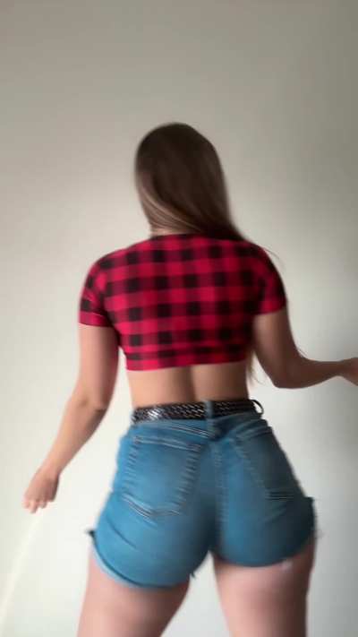 The legendary Tayuh (@tayuhlynn)