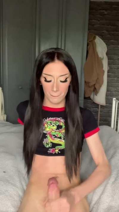 We go on a date , we get back and you find out I have a bigger dick than you .. what do you do ? 🥺🤭