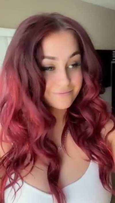 she’s so hot (new post from twitter)