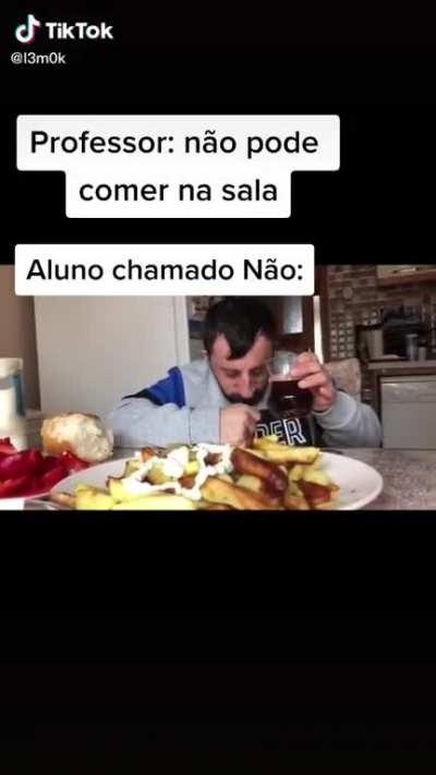 O Messi anda meio diferente nessa quarentena