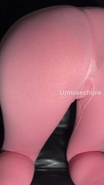 all the dads love to eat this peach