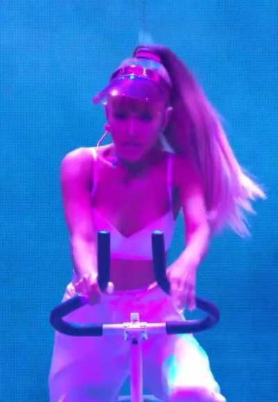 bounce and bounce 🤤