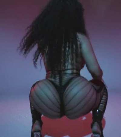 I wanna see you nut for Nicki !